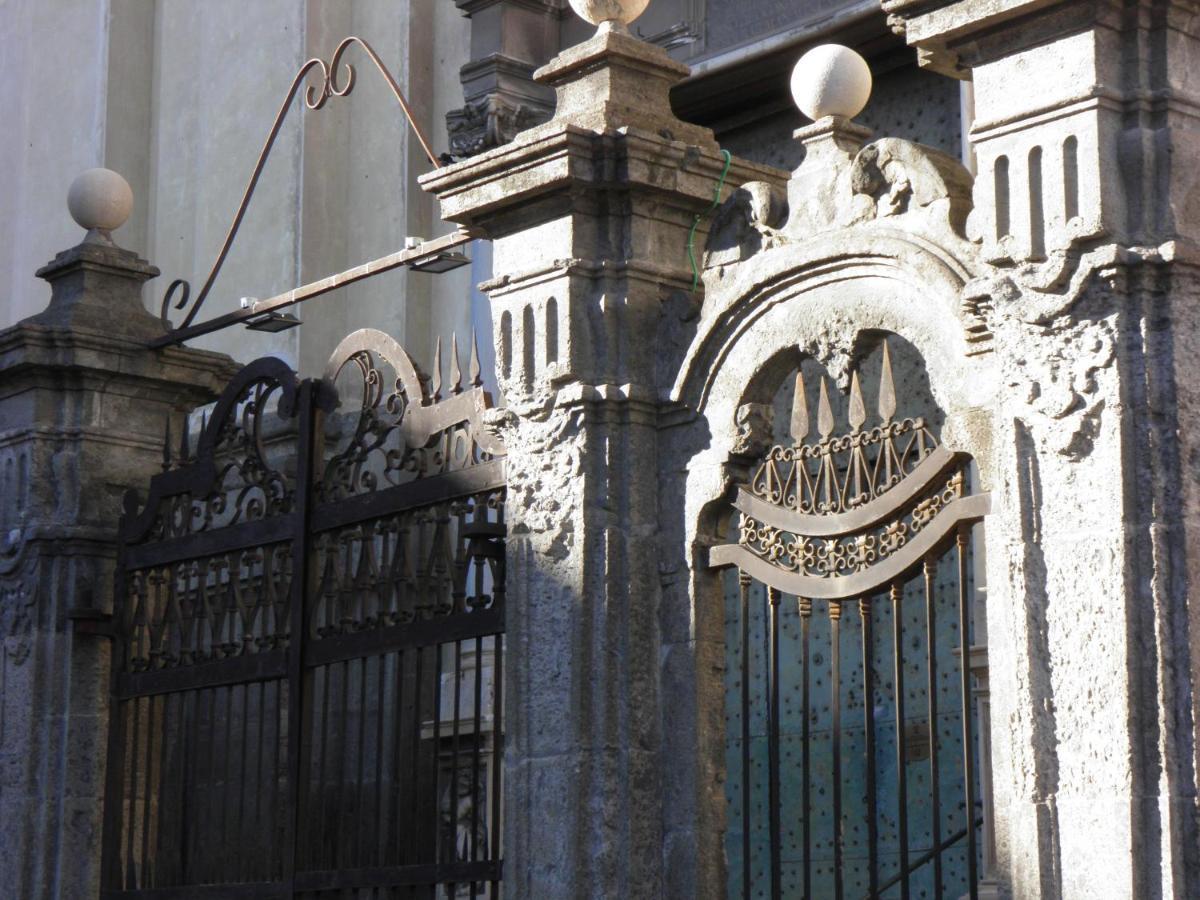 La Stanza Grande Della Luna D'Irene Naples Extérieur photo